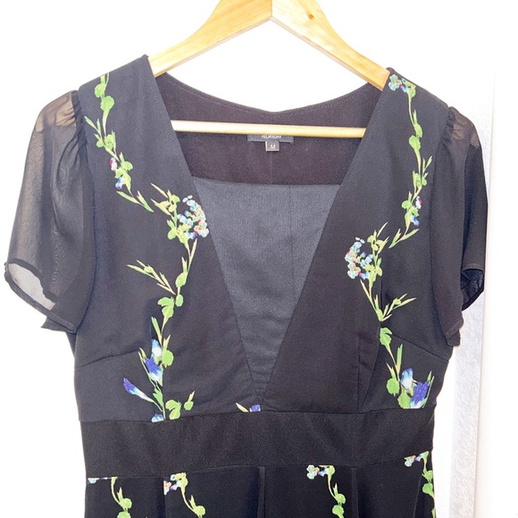 FLORYDAY MultiColor Floral & vines square cap sleeve tea length dress SZ: Medium - Picture 3 of 12